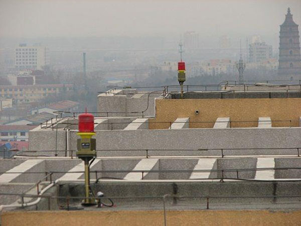 单栋建筑与单栋建筑该如何合理的设置航空障碍灯呢